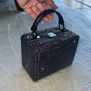 🙅🏻‍♀️SOLD🙅🏻‍♀️❗️on 〽️ Brandon Blackwood Mini Trunk in Tanzanite